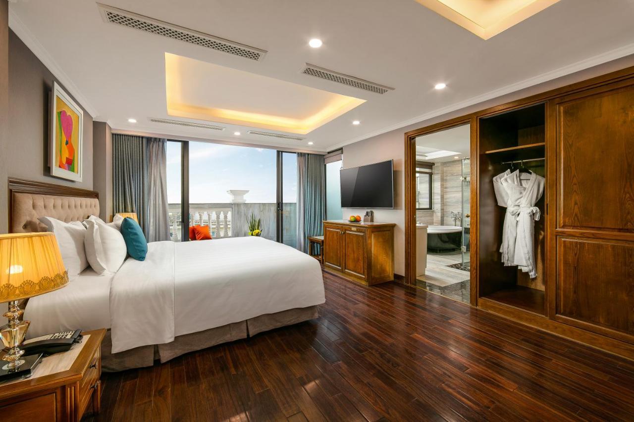 Phòng Suite Dalvostro Valentino Có Bồn Tắm